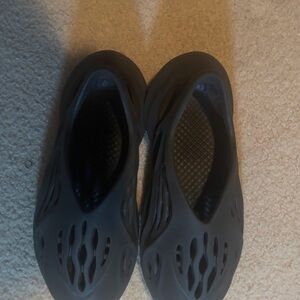 Yeezy Black Foam Runners